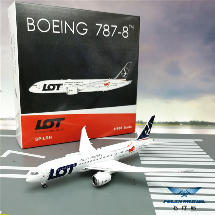 Phoenix 04174 Polish Airlines B787-8 SP-LRH 1:400 Alloy passenger model