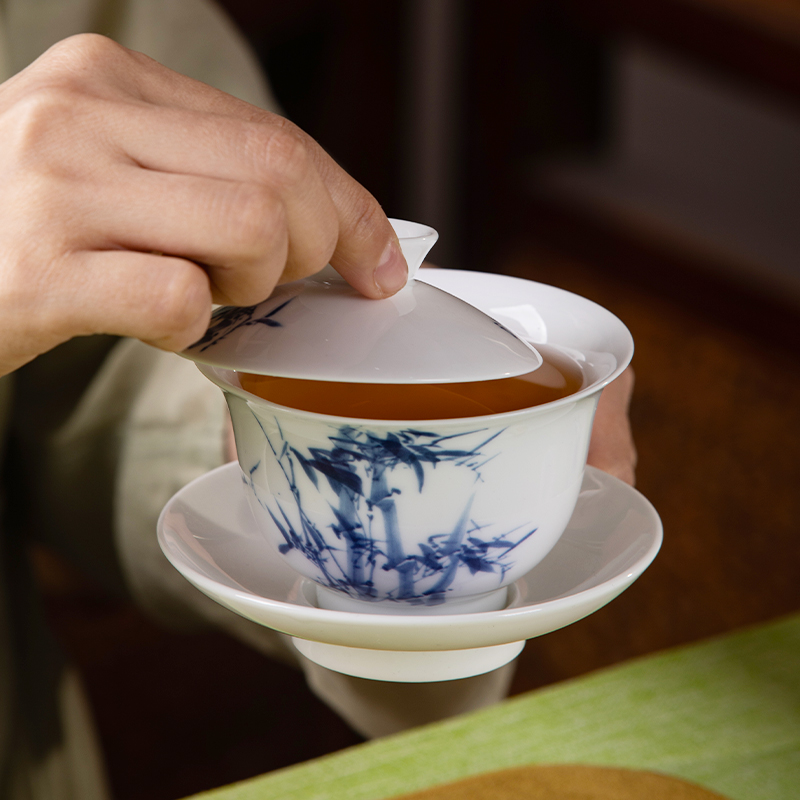 Ancient ceramic jingdezhen blue and white porcelain ceramics kung fu tea sets suit lid bowl of tea cups