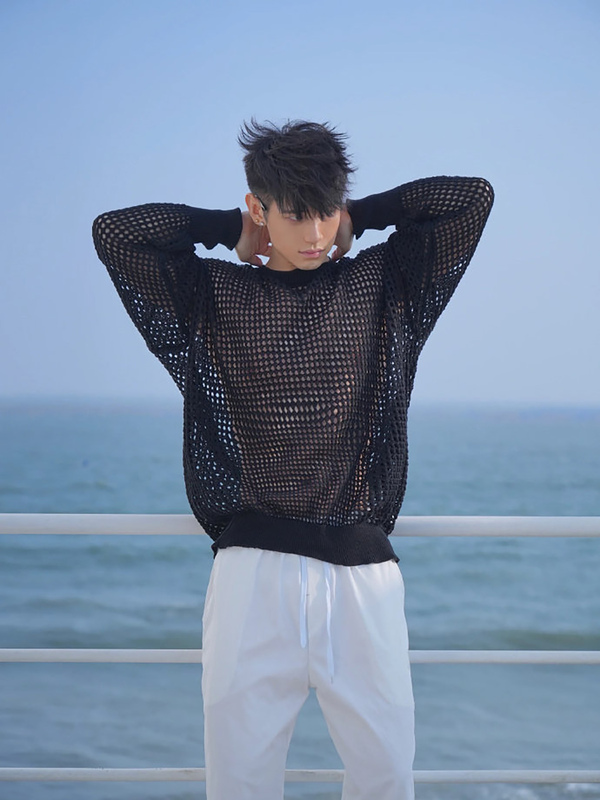 Plus-Size Lazy Style Knitted Hollow-Out Base Shirt, Cleanfit Minimalist Dark Knitwear, Korean-Style Casual Top