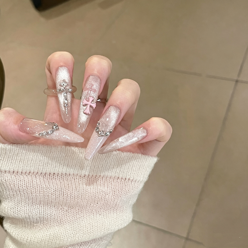 【Reverse Sweetheart】Handmade Wearable Nails Sweet and Alluring Style Fine Glitter French Pink Cat Eye Chrome Heart Sweet Cool Nail Stickers