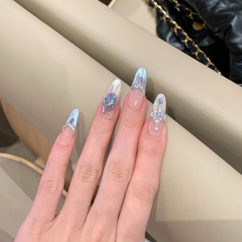 【Sapphire Hokkaido】Handmade Wearable Nails Summer Clear Blue Cat's Eye Zircon Full Diamond Whitening Manicure