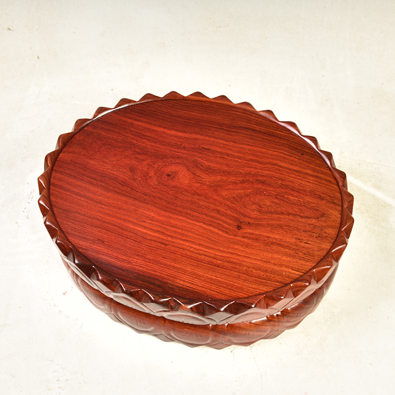 Red wingceltis carved wooden base at jade guanyin Buddha lotus base oval vase stone base solid wood can be excavated