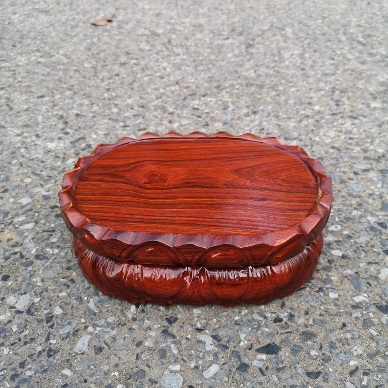 Red wingceltis carved wooden base at jade guanyin Buddha lotus base oval vase stone base solid wood can be excavated