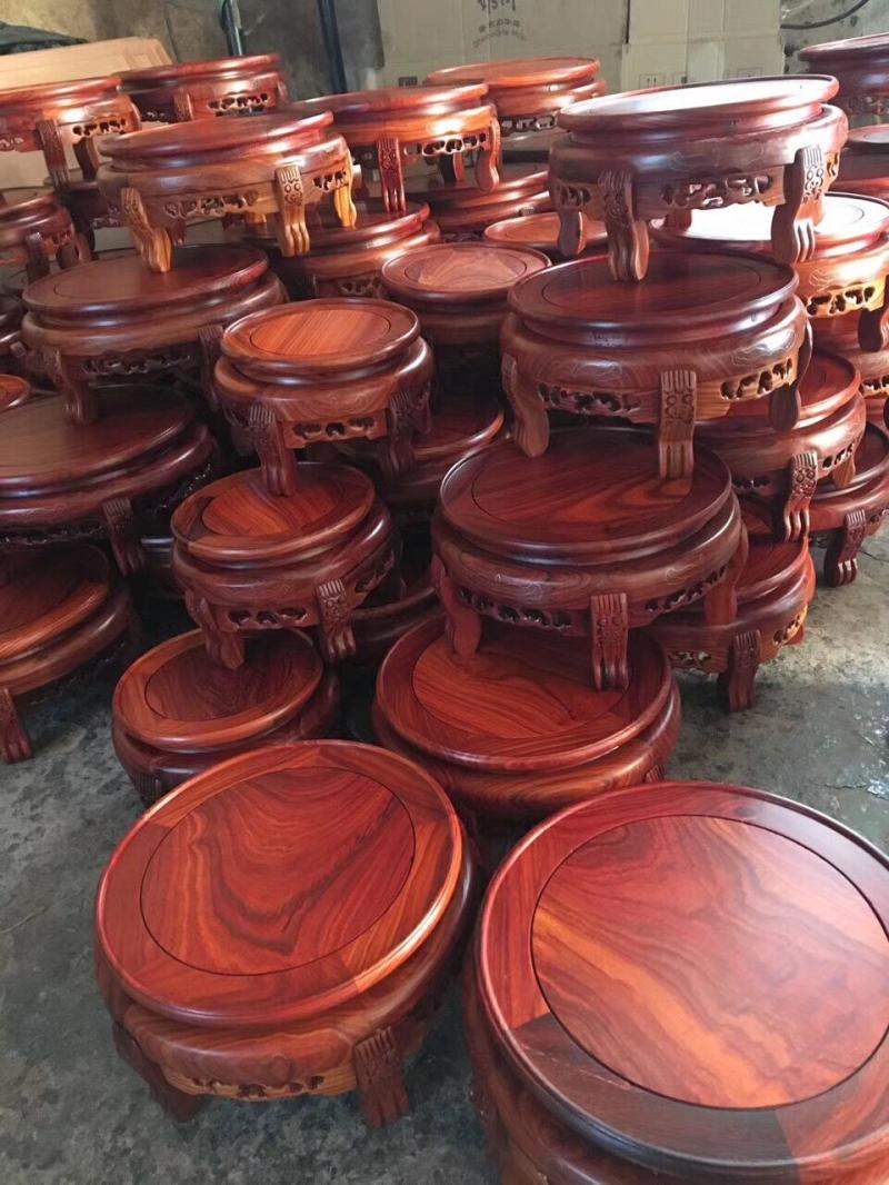 Red sandalwood round vase base miniascape of tank base base base woodcarving figure of Buddha base solid wooden frame