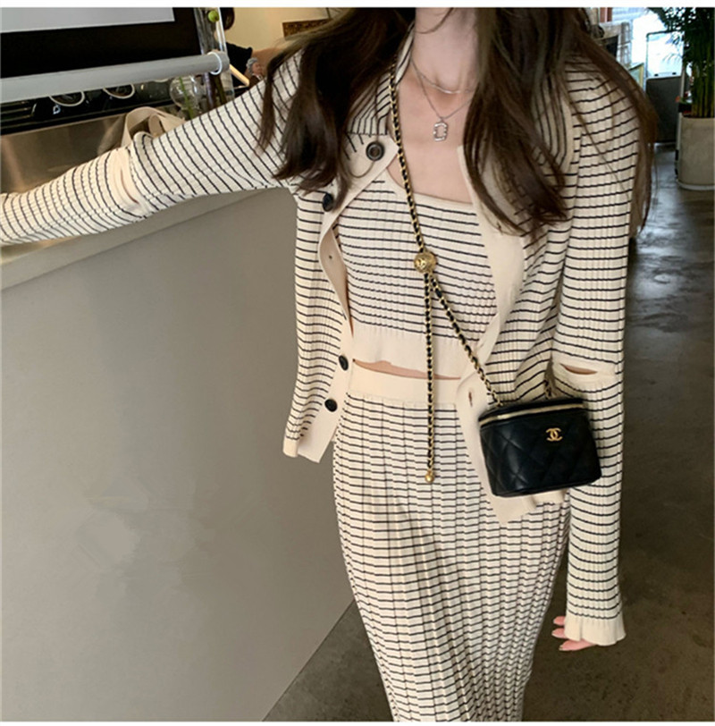 2022 Spring opening spring new full of stripes with three sets of women