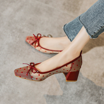 Hong Kong high heels womens new 2021 spring and summer sweet temperament mesh bow breathable thick heel shoes do not wear feet