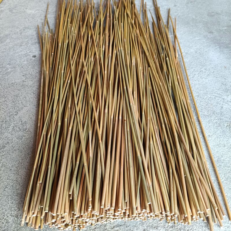 Small Bamboo Dry Material, Multi-Section Bamboo Poles, Gardening Fences, Bird Cages, Cat and Dog Pet Cages, Handicrafts, Children's Toys Raw Materials Small Bamboo Dry Material, Multi-Section Bamboo Poles, Gardening Fences, Bird Cages, Cat and Dog Pet Cages, Handicrafts, Children's Toys Raw Materials