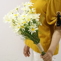 Long pole flower photography props wedding photo photo props simulation flower travel shooting Mori series handheld flower shooting holding flower