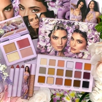 Вторая генерация Kendall x Kylie Co -Brende Kylie Cosmetics Makeup Set Set The Eyd Shade Gip Glaze