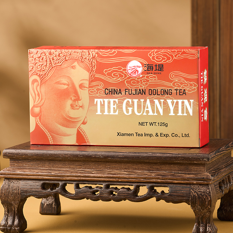 【特別出品】古染付向付　明末　芙蓉手　名品　珍品　茶道　中国 溯时寻珍：蒂芙尼古董珍藏”赏鉴— 潮生活Stylish Vie∣国际领先的高端