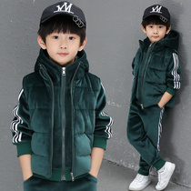 Childrens clothing boys autumn and winter suit 2021 new childrens winter Korean version of the golden velvet three-piece set thickened and velvet tide
