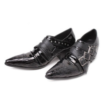 Foreign trade ethnic style mens leather shoes casual shoes black hollow British Korean version pointed mens leather mens shoes pointed shoes