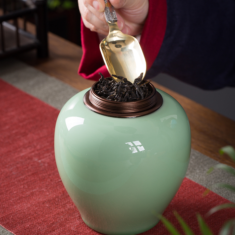 The Crown chang caddy fixings large creative fashion household ceramic POTS kung fu tea set seal pot store tea metal cover