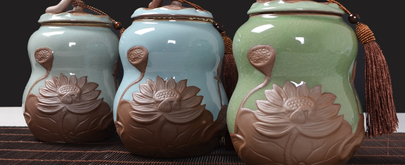 The Crown chang jingdezhen domestic ceramic seal caddy fixings receive tank storage jar tasseled embossed lotus