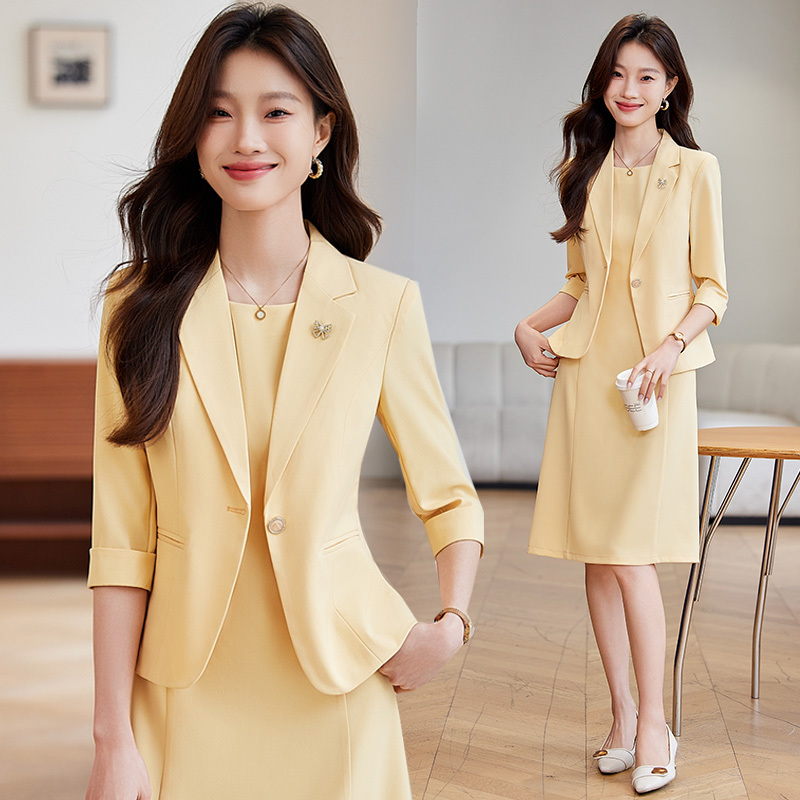 Yellow Blazer for Women, Summer 2026 New Style, Professional Suit Dress, High-End Suit Dress Two-Piece Set, Thin