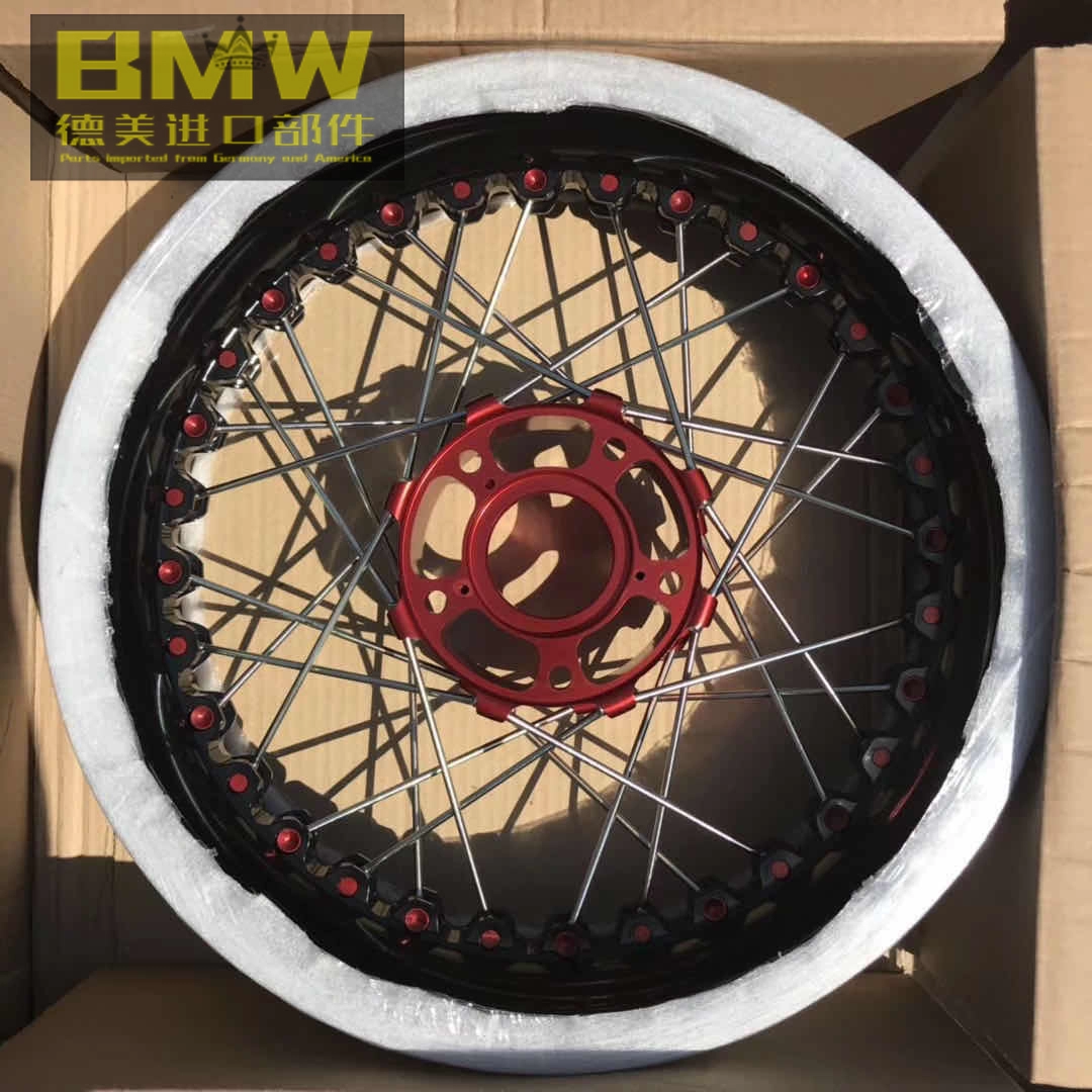 BMW BMW Latte Waterbird ADV trang bị thêm vành bánh xe chân không với Kineo của Ý - Vành xe máy