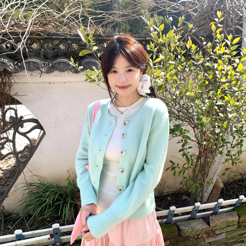 Sweet Style Green Sweater and Pink Skirt Set 2026 Spring New Korean Style Age-Reducing Knitted Cardigan for Women