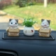 Trang trí ô tô Mô phỏng Lắc đầu Meow Xiaole Doll Sáng tạo Đàn ông và Phụ nữ Xe hơi dễ thương Búp bê hoạt hình Sản phẩm trang trí nội thất - Ô tô nội thất Accesseries