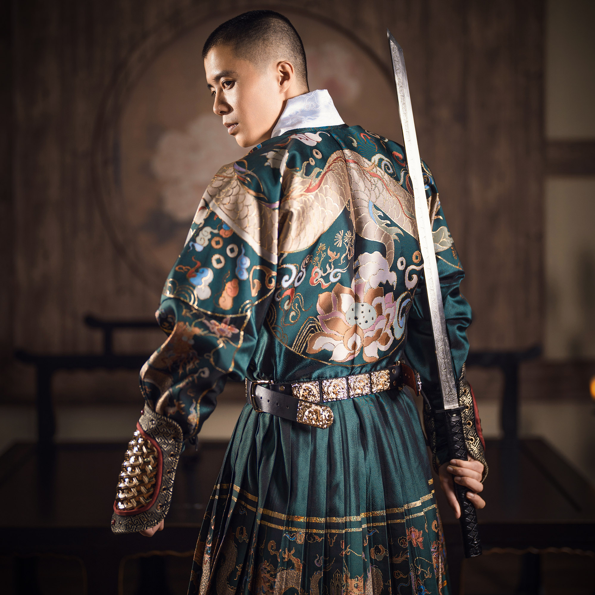 慈昭[荀魯]芒袍男女兼用明代飛魚服裏地付きヤサ金易衛蛇年漢服古代ではない衣装