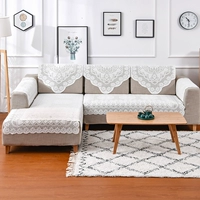 Белый полый цветок сливы