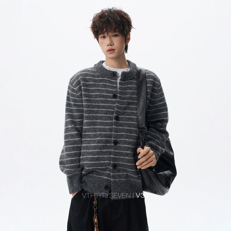 V37 American-Style Lazy Striped Cardigan Sweater for Men, Autumn Trendy Brand, Retro Casual Loose Versatile Knitwear Jacket