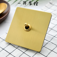 Один открытый и мультиконтрол (переключатель на полпути)