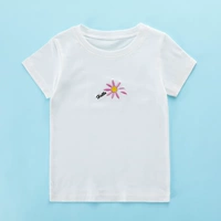 В форме цветка, с вышивкой