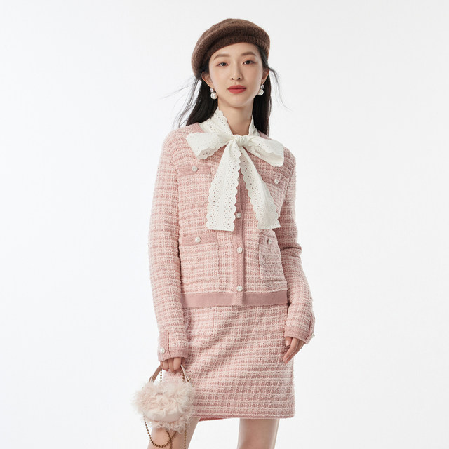 ເສື້ອຢືດ cardigan knitted sweater ຫອມຫວານນ້ອຍຂອງ Madeleine ມີຂົນສັດ DOUBLOVE Bei Aidong