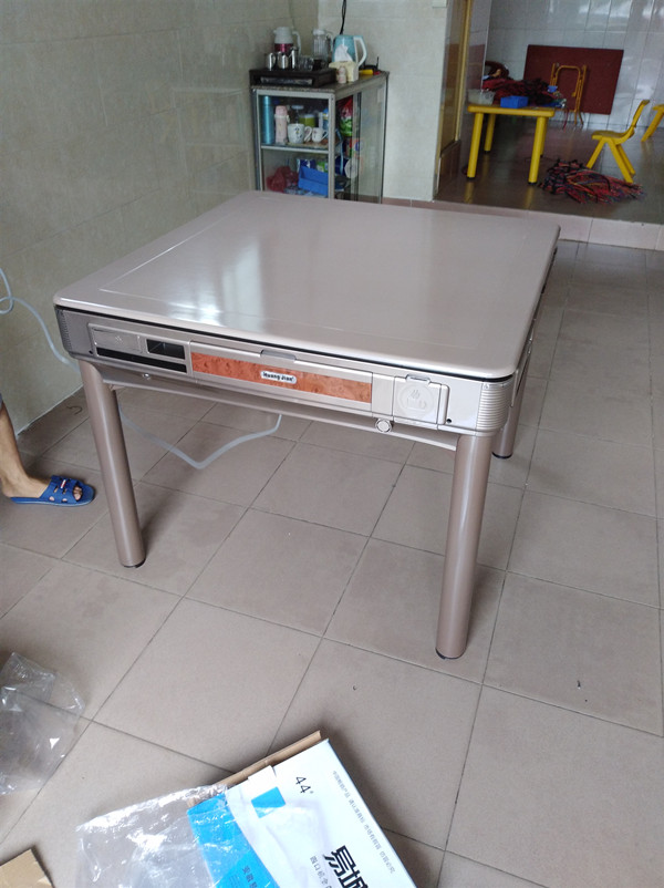 Thâm Quyến Longhua Futian Longgang máy mạt chược tự động loại bàn câm nhà máy điện mạt chược - Các lớp học Mạt chược / Cờ vua / giáo dục bộ cờ vua bằng đá