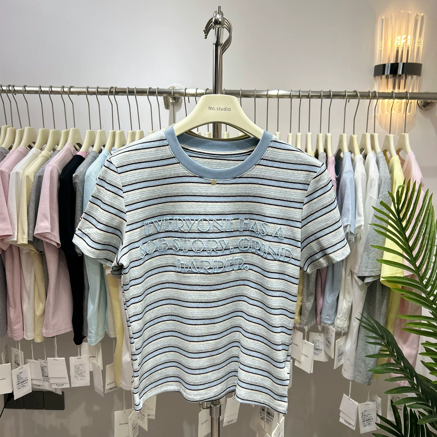 Короткая футболка с круглым вырезом, стиль высокого качества, slim fit, с коротким рукавом, западный стиль