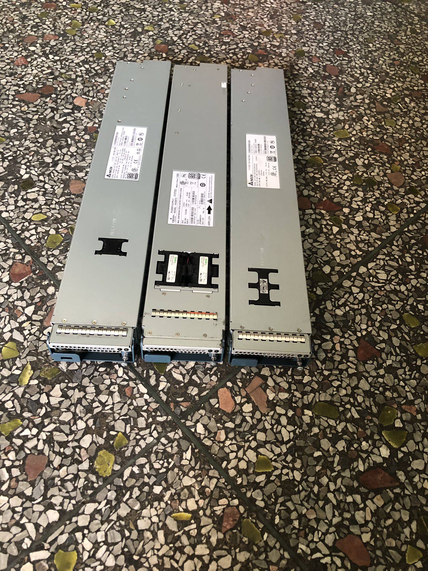 Cisco AHF-2DC-2500W power supply AA26870-2500W gold medal power supply spot fineness good