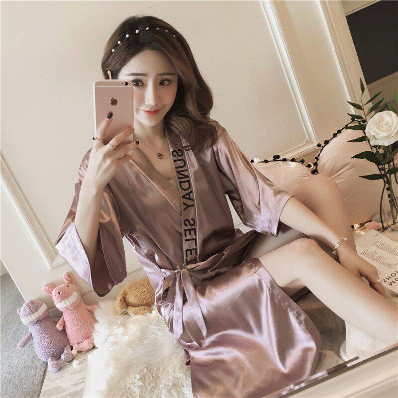 Pajamas Women Summer Ice Silk Silk Nightgown Plus Size Ladies Sexy Bathrobes Nightdress Thin Tether Kimono Homewear