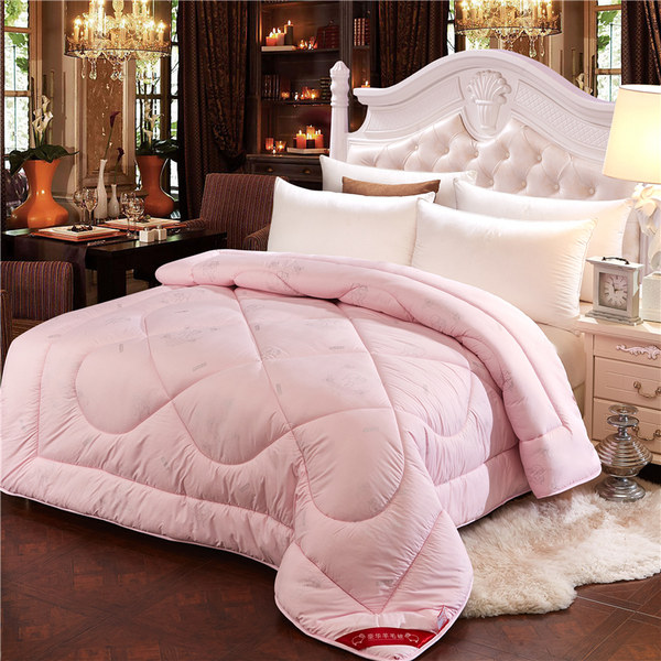 俏精灵 冬季加厚保暖羊毛被 100%纯羊毛 ¥59.9包邮 还可¥69-30 多规格同价 最高填充8斤 俏精灵 冬季加厚保暖羊毛被 100%纯羊毛 ¥59.9包邮 还可¥69-30 多规格同价 最高填充8斤