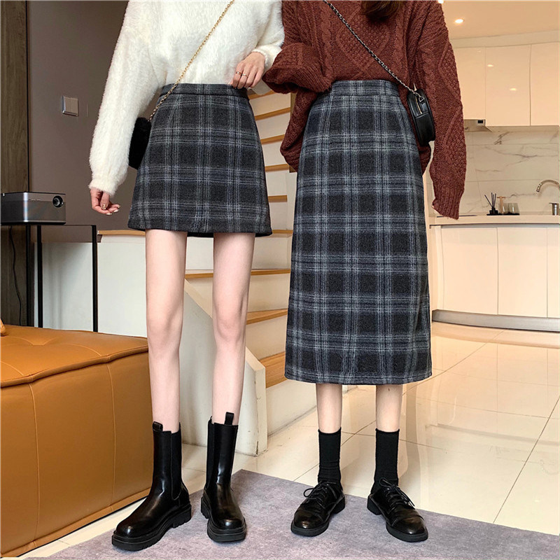 Hairy plaid half body skirt large size autumn and winter medium long version a character retro temperament High waist one step bag hip short dress Fat mm
