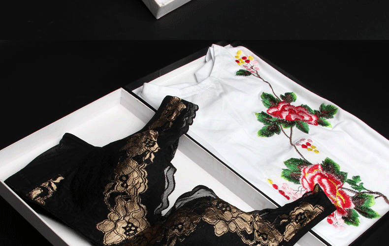 Ensemble intime en  dentelle - Ref 3150384 Image 12