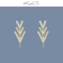 Simple commuter fashion design V-shaped gold small arrow earrings earrings without ear clip temperament compact