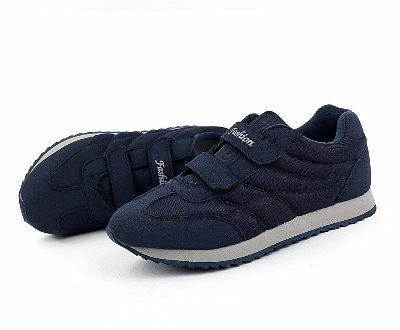 Chaussures de printemps Moyen-âge, 40-60 ans,  Europe - Ref 916614 Image 61