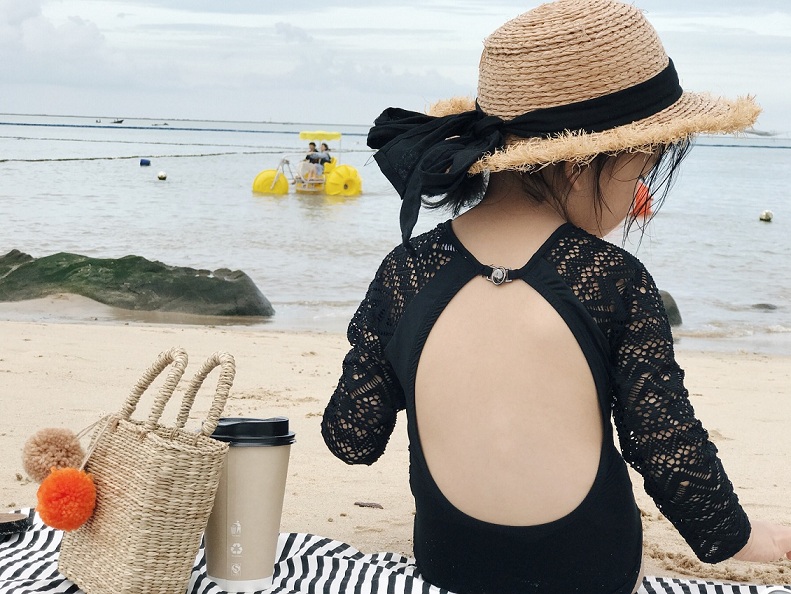 Áo tắm nữ mùa hè 2019 nữ thần chống nắng áo tắm dài tay một mảnh nữ bé ren hở lưng áo tắm một mảnh cha mẹ-con - Bộ đồ bơi của Kid đồ bơi trẻ con
