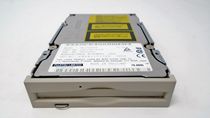 FUJITSU MCC3064SS 640MB 3 5 SCSI 50PIN OPTICAL DRIVE