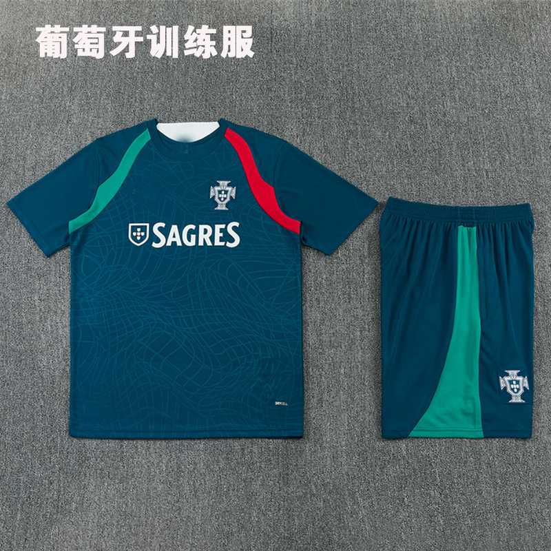 2026 Portugal National Team Short-Sleeved Training Uniform C Ronaldo Sleeveless Vest Jersey Long-Sleeved Half-Zip Football Uniform 2026 Portugal National Team Short-Sleeved Training Uniform C Ronaldo Sleeveless Vest Jersey Long-Sleeved Half-Zip Football Uniform