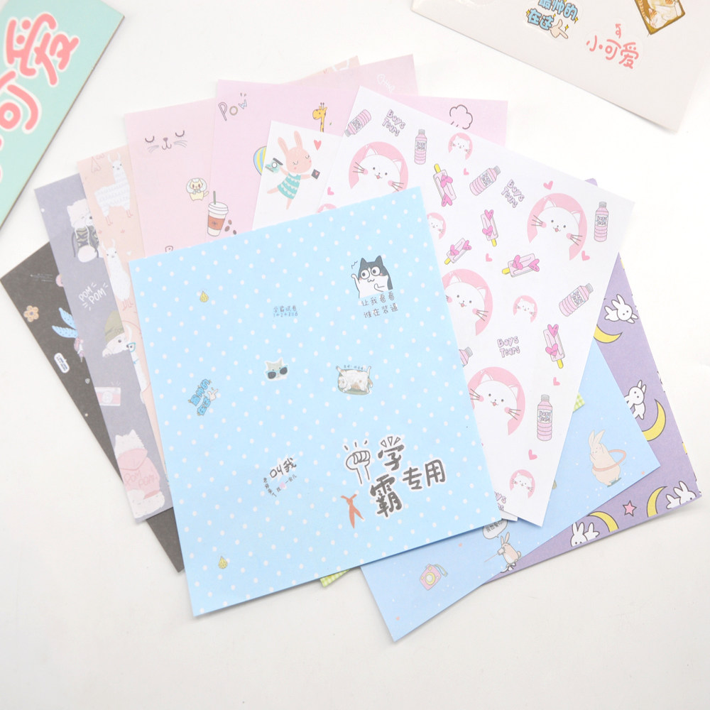 Small cute square thousands of paper cranes paper cartoon printed with handmade colour photocopying paper laminated paper children diy cut paper material