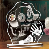 Умные и интеллектуальные следов хрустальных скульпторов