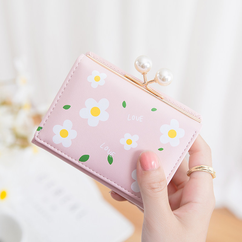 Small Fragrance Short Wallet Woman Student Cute Day Ensemble Retro Brief About 100 Hitch Atmosphere Small Ultra Slim Folding Zero Money-Taobao
