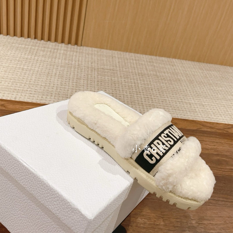 New Autumn and Winter Letter Embroidered Wool Slippers, Thick-Soled Furry Slippers for Outer Wear, Flats-Soled Slippers for Women
