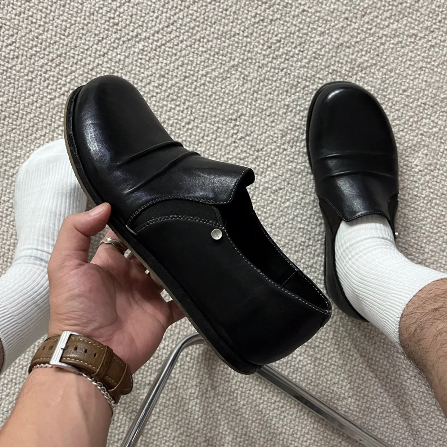 ラウンドトゥのスリッポンローファー、メンズフラットミュール、ウェッジヒール、ダービーシューズ、フォーマルビジネスカジュアルレザーシューズ、レディースシューズ