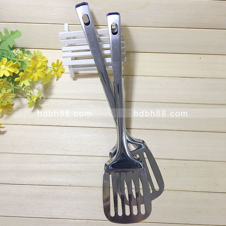 Stainless iron pancake shovel spread pancake frying pan shovel flat shovel drain shovel Home kitchen pan shovel fried vegetable turner for good use with pan shovel