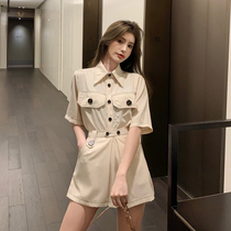 2020 new Hepburn wind light cooked royal sister professional foreign style small fragrant wind can salt sweet two-piece suit pants female summer