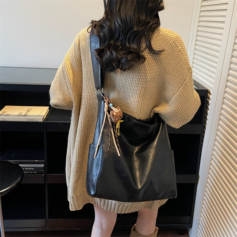Women's Minimalist Large-Capacity Crossbody Tote Bag 2026, Casual Student Commuter Shoulder Bag - Thumbnail 3