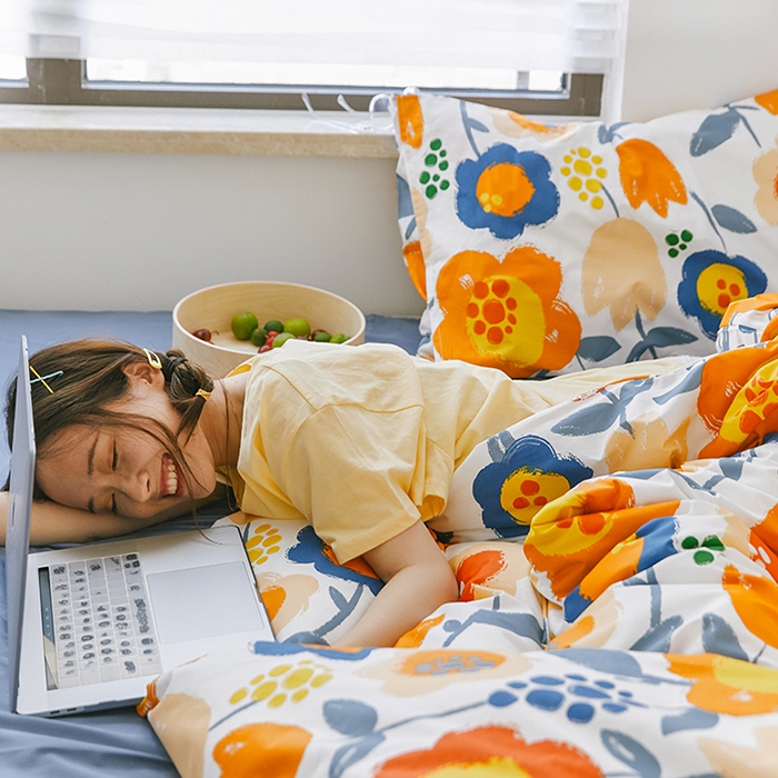 Hand drawn wind pure cotton four piece French cotton bedding teenage psycho bed three piece sleeve sleeve bed