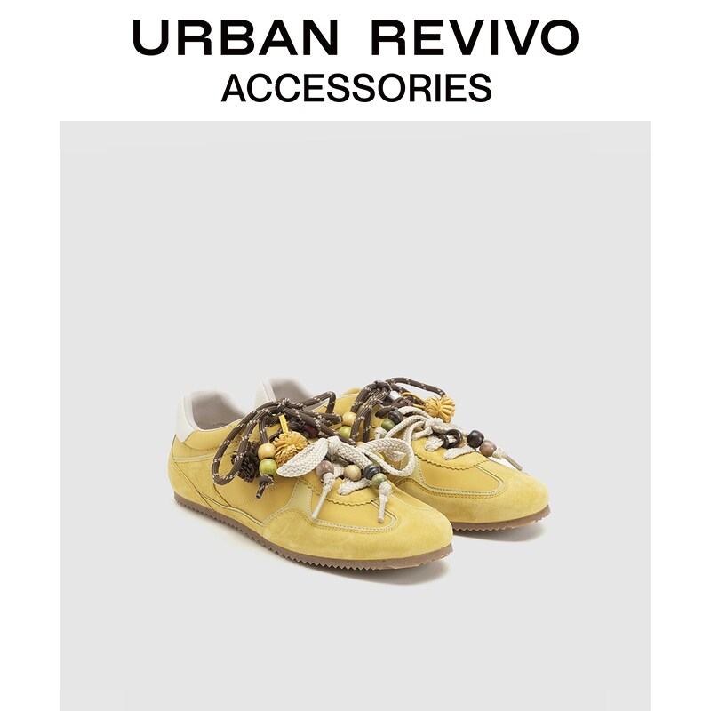 Beaded Floral Lace-Up Sneakers Suede Nylon Upper Casual Comfort Shoes ราคา 2,240 บาท*ส่งฟรี